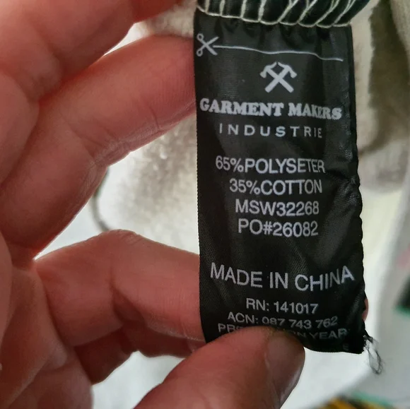 Industrie basic sweater size small - Picture 5 of 10